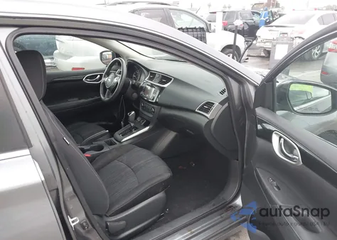 2017 Nissan Sentra Sv z USA, uszkodzony, nr VIN 3N1AB7AP4HL695393